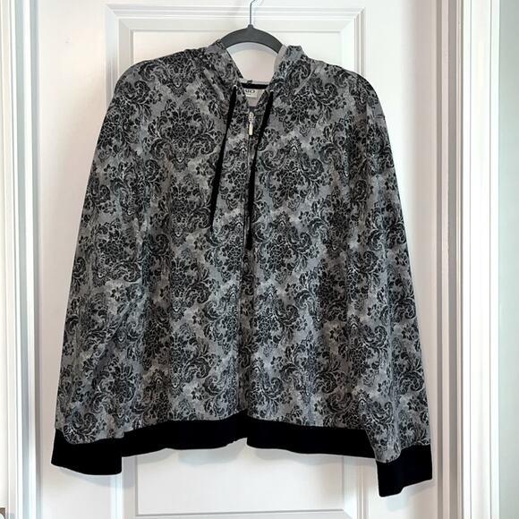 Cato Long Sleeve Medallion Print Hoodie - Picture 1 of 11